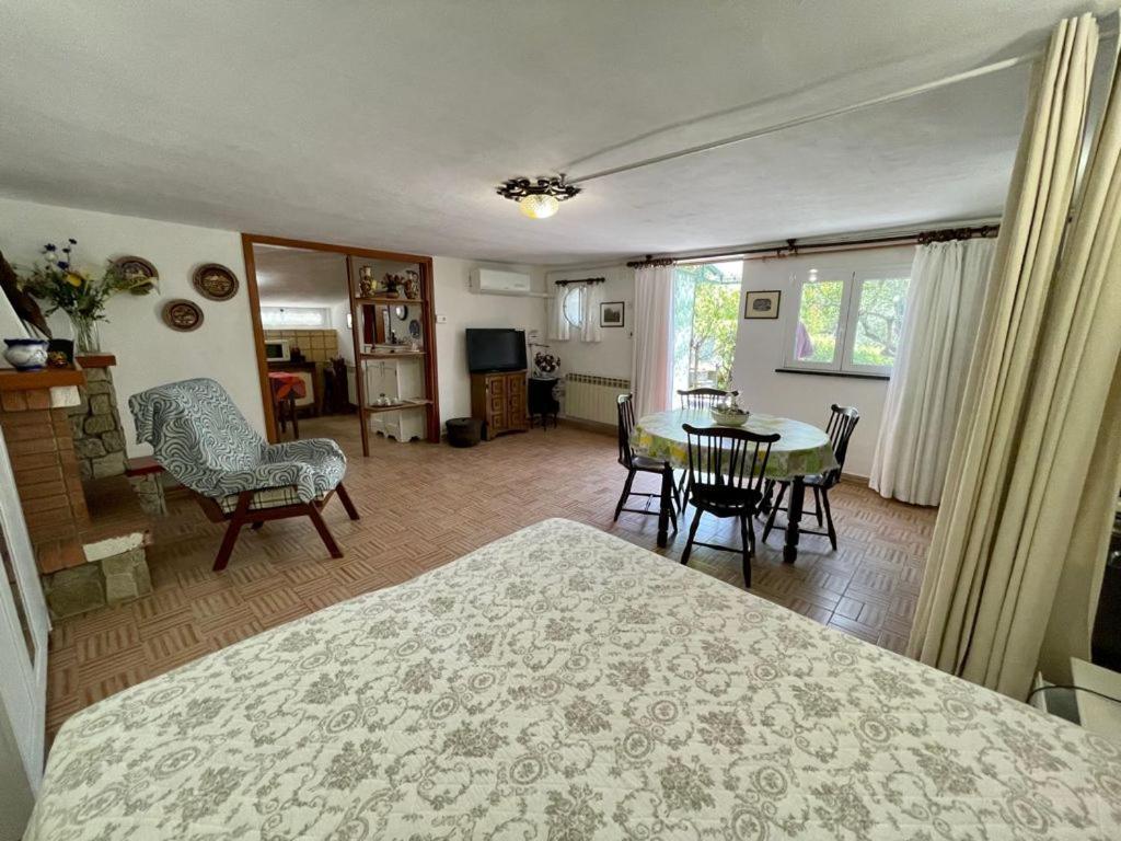 Rosy Apartment - Levanto, 5 Terre Ngoại thất bức ảnh
